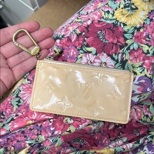 Louis Vuitton vernis vintage Monogram Key cles